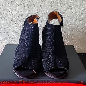 Arturo peeptoe booties slingback shoes